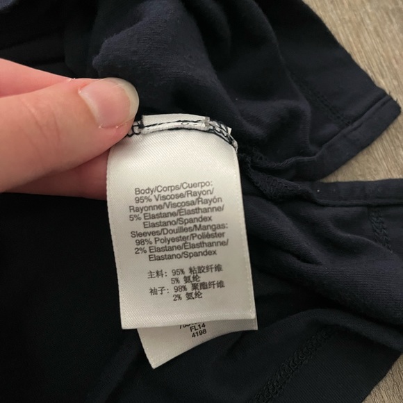 DKNY short sleeve top with detailing on the sleeves - Picture 4 of 5